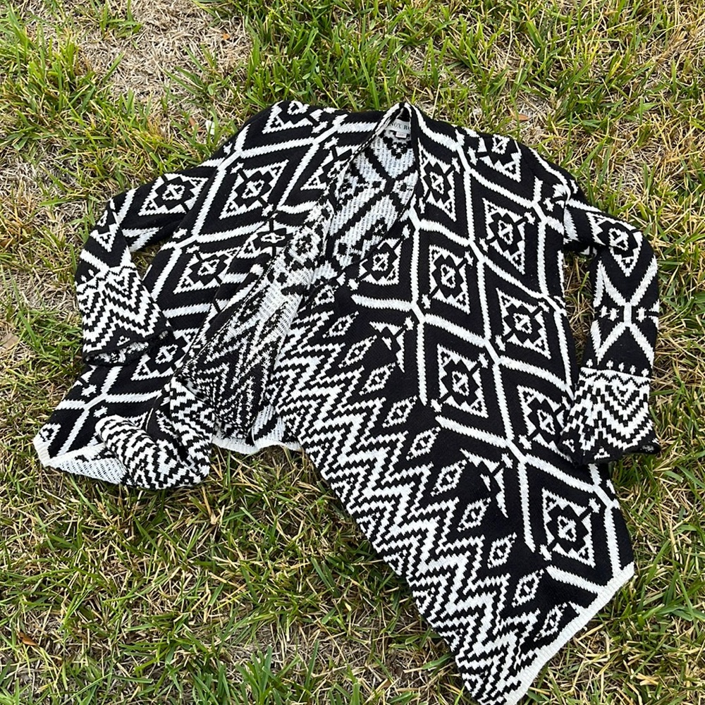 Knox Rose Tribal Sweater, Black &White XS